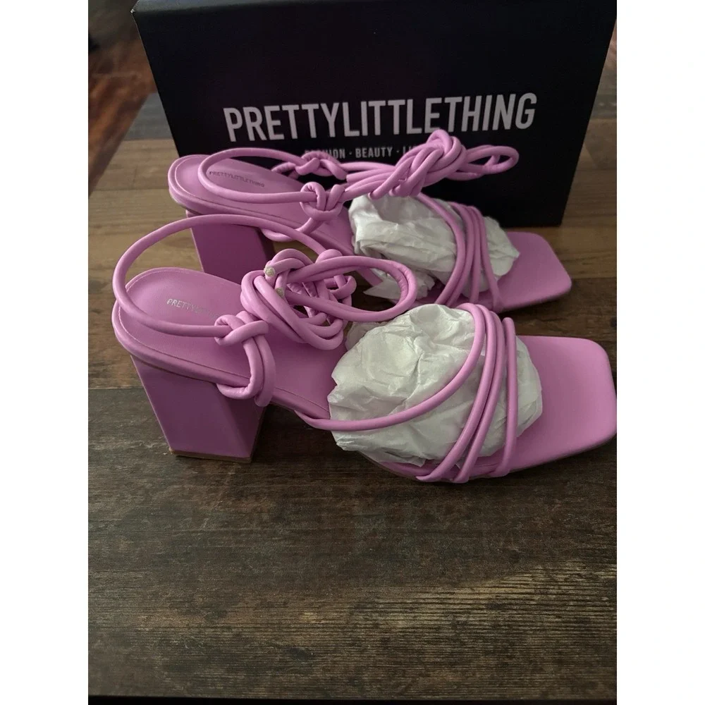 PrettyLittleThing Pink PU Square Toe Strappy Low Block Heel Sandals US 7‎ NEW